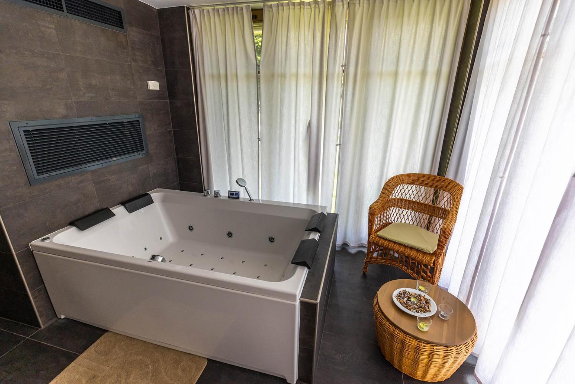Hotel Vadkert Major Sárvár Esterno foto